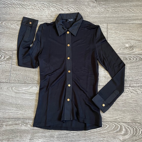 LAURÈL JEANS (Escada) classic black button up shirt
EUC - Picture 10 of 10